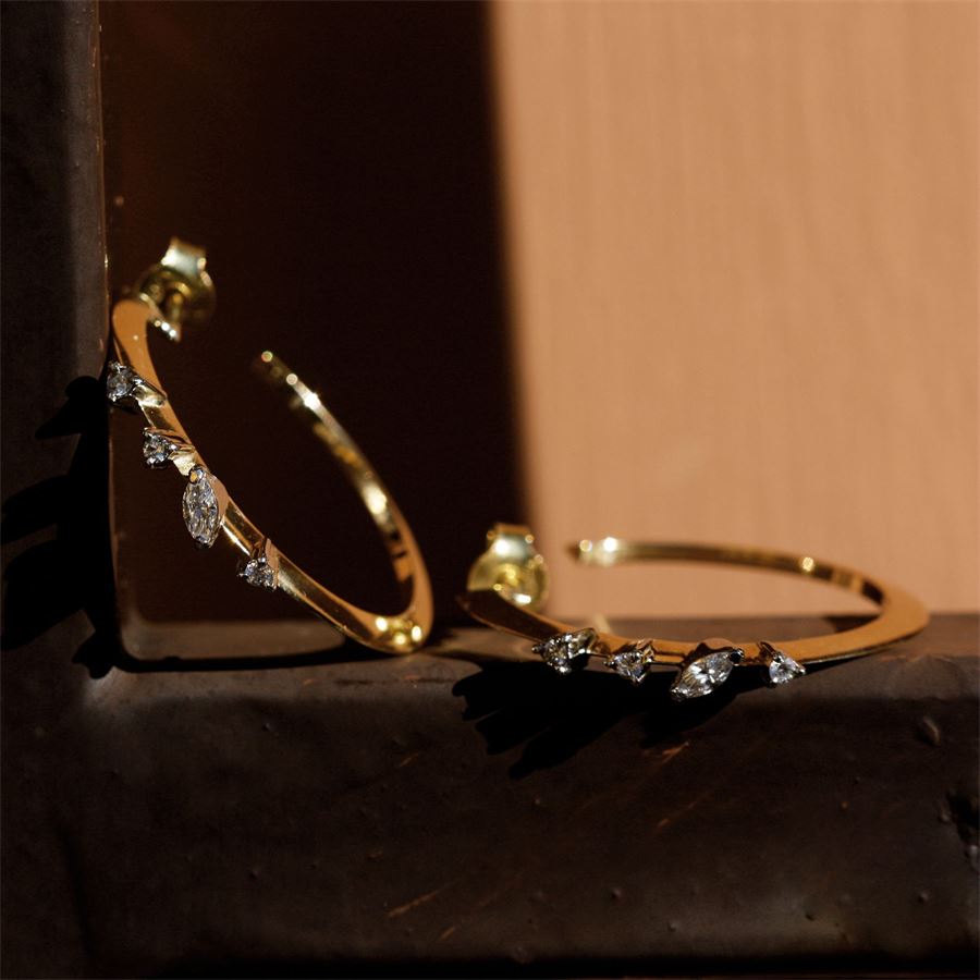 Big Yellow 'Balance' hoop earrings BALANCE | OR CERCHIO BIGAU18G CT 0,32